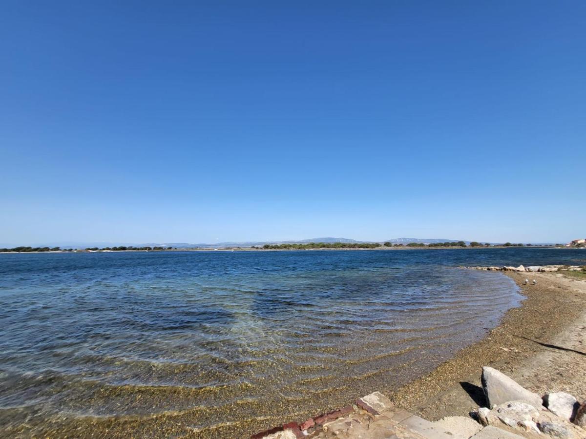 Petite Maison De Vacances Au Bord De L'Eau Leucate Bagian luar foto
