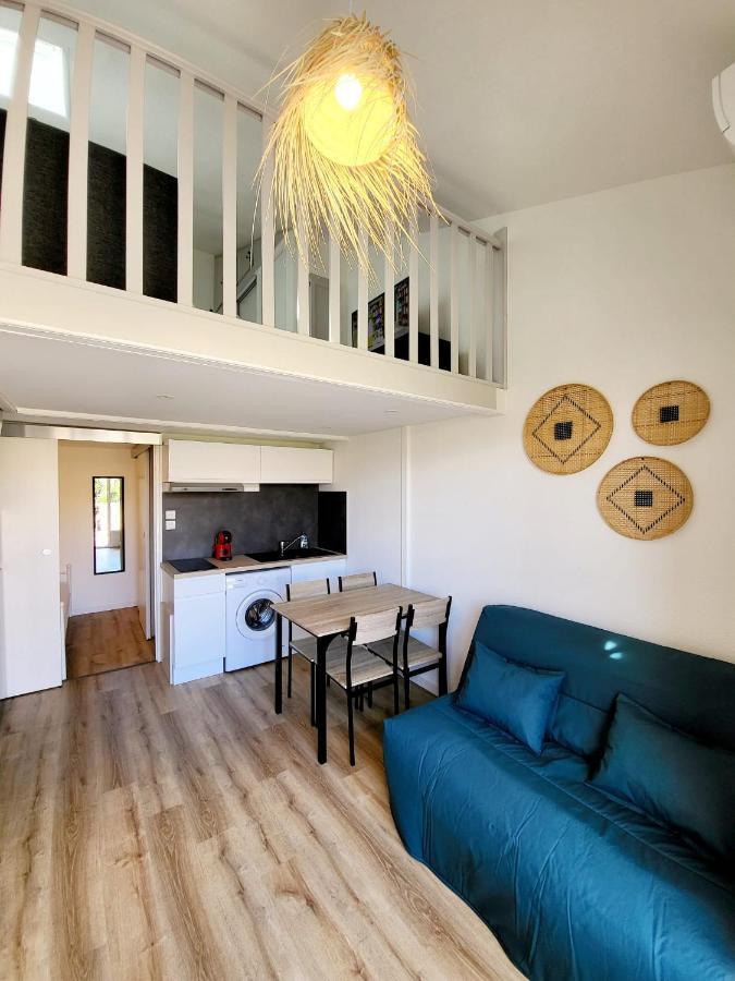 Petite Maison De Vacances Au Bord De L'Eau Leucate Bagian luar foto